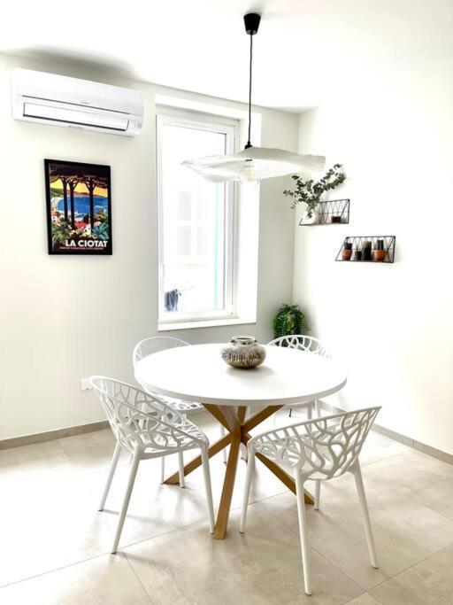 Appartement Moderne + Parking A 50M De La Mer La Ciotat Eksteriør billede